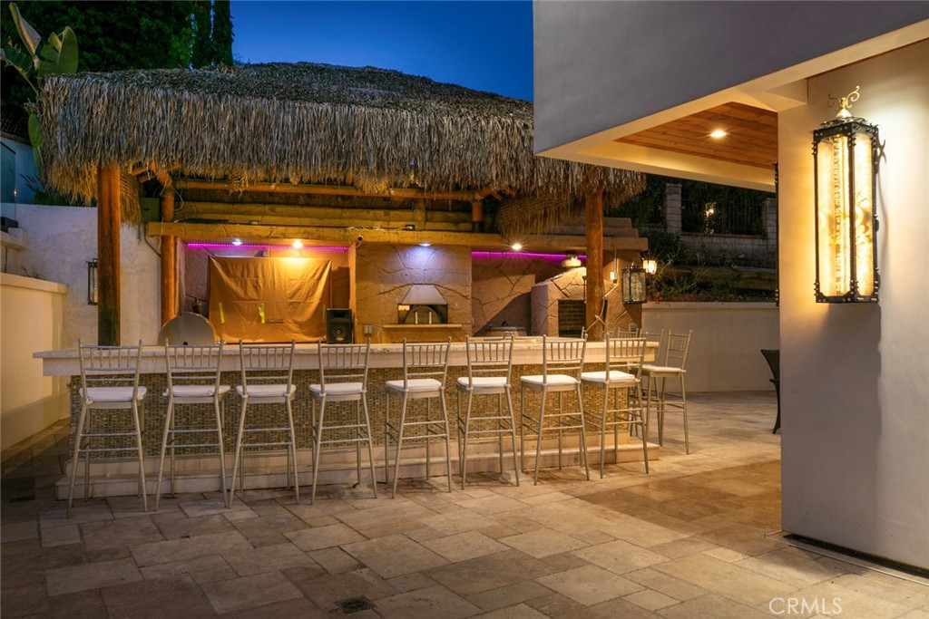 2223 Flintridge Drive Glendale, CA 91206 - Photo 4 of 74