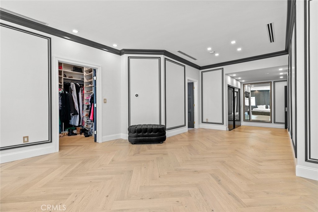 2223 Flintridge Drive Glendale, CA 91206 - Photo 46 of 74