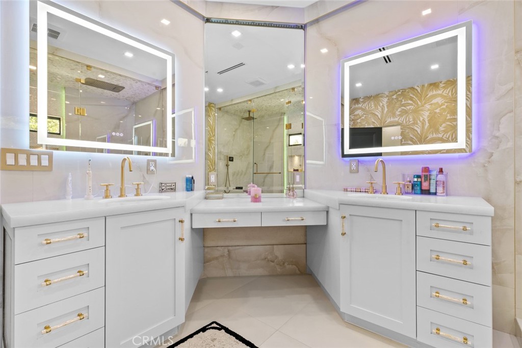 2223 Flintridge Drive Glendale, CA 91206 - Photo 48 of 74