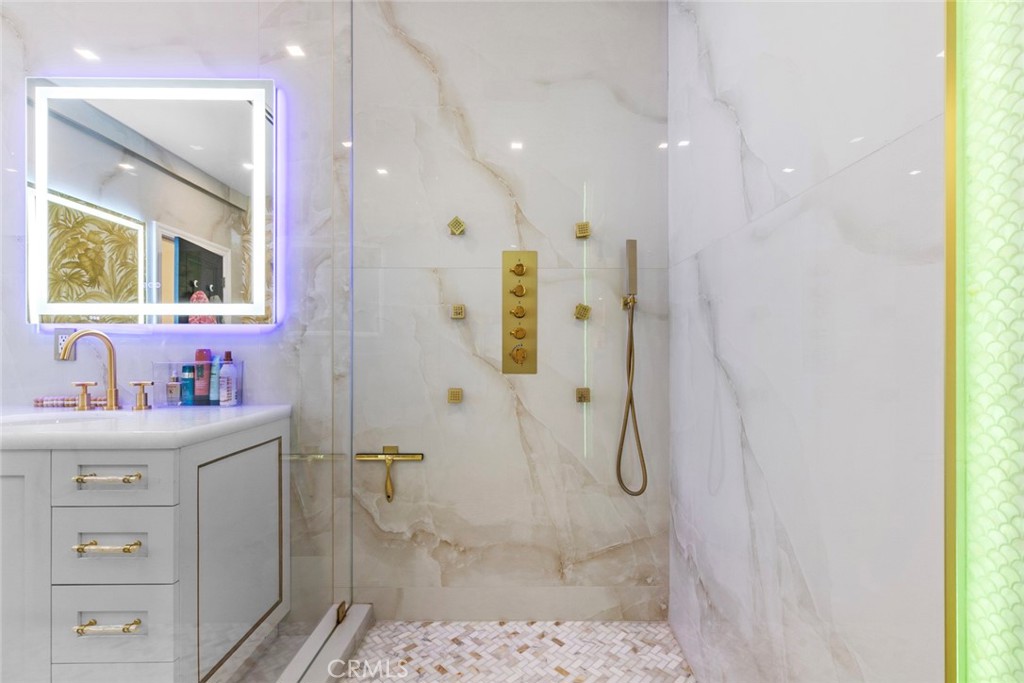 2223 Flintridge Drive Glendale, CA 91206 - Photo 51 of 74