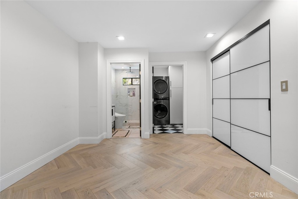 2223 Flintridge Drive Glendale, CA 91206 - Photo 55 of 74