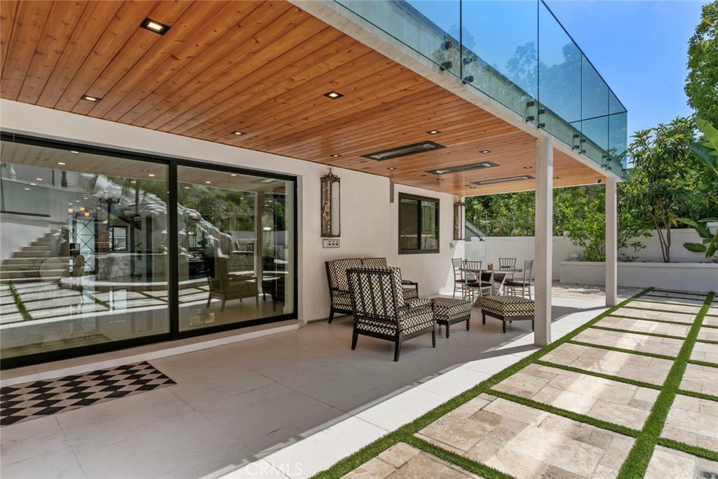 2223 Flintridge Drive Glendale, CA 91206 - Photo 58 of 74