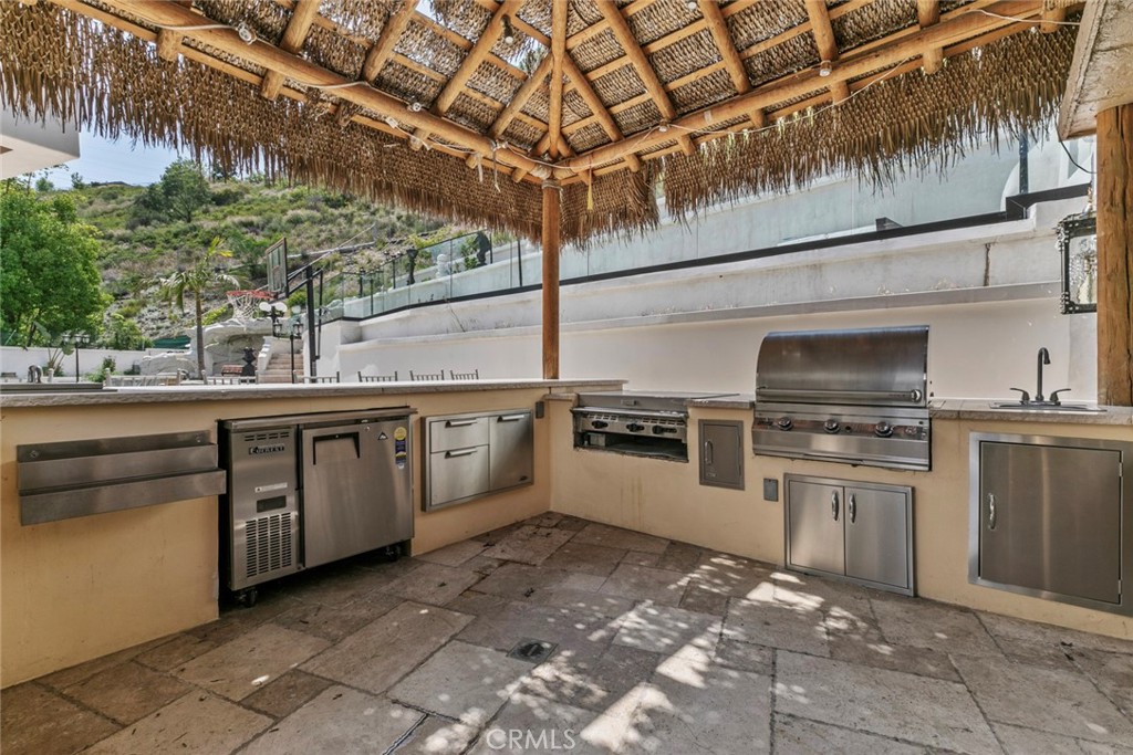 2223 Flintridge Drive Glendale, CA 91206 - Photo 62 of 74