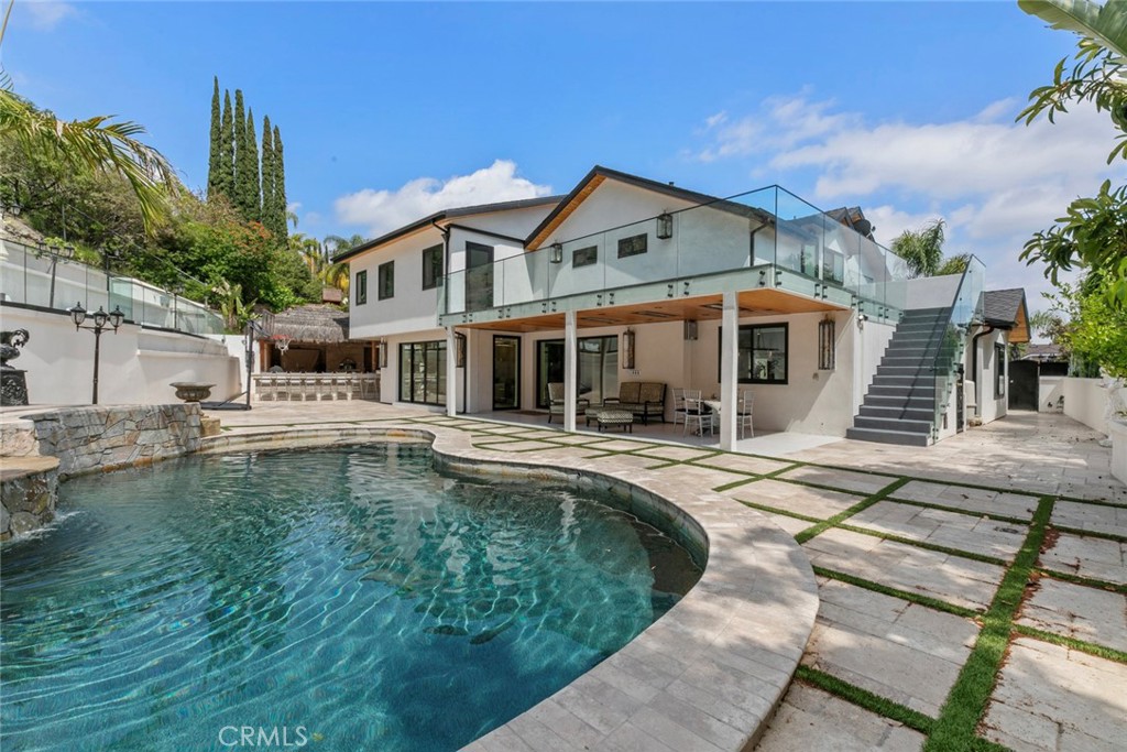 2223 Flintridge Drive Glendale, CA 91206 - Photo 64 of 74