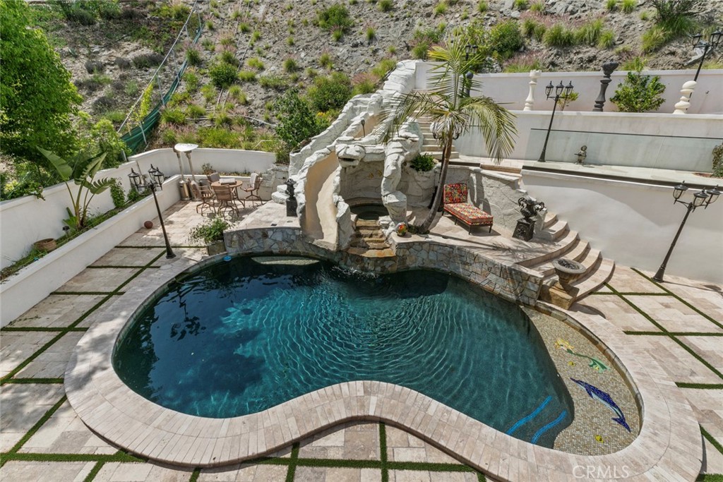 2223 Flintridge Drive Glendale, CA 91206 - Photo 66 of 74