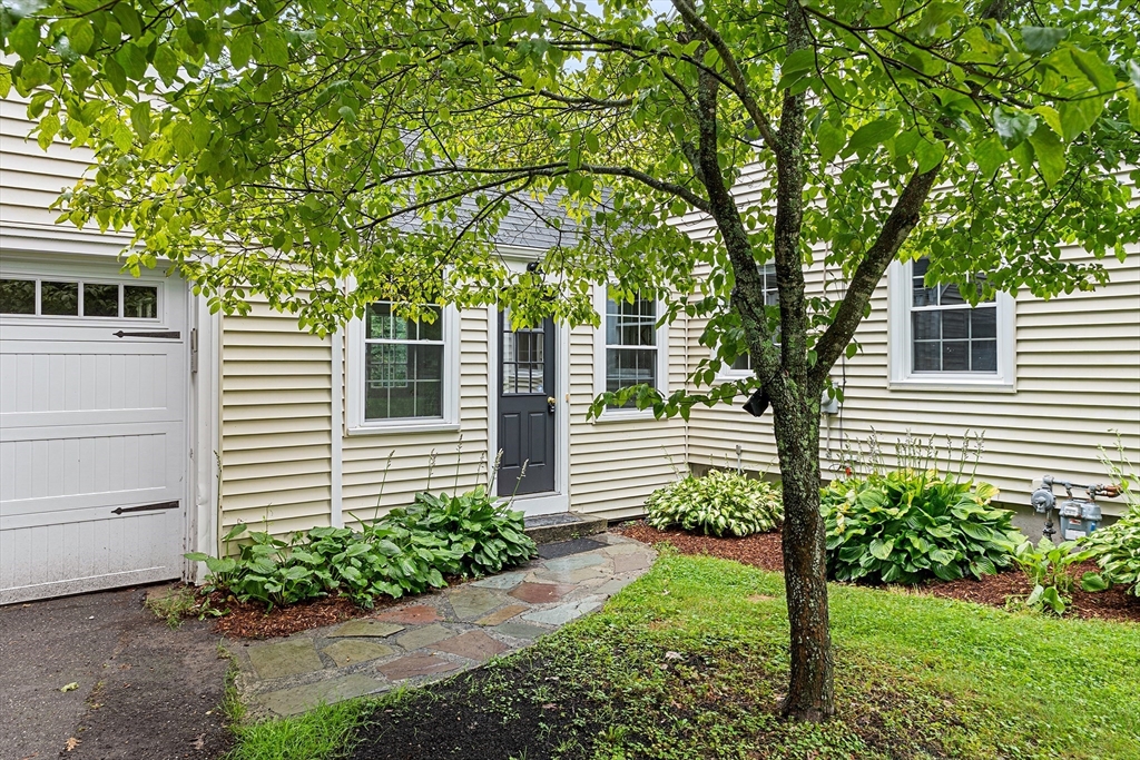 165 Tahattawan Road Littleton, MA 01460 - Photo 31 of 42