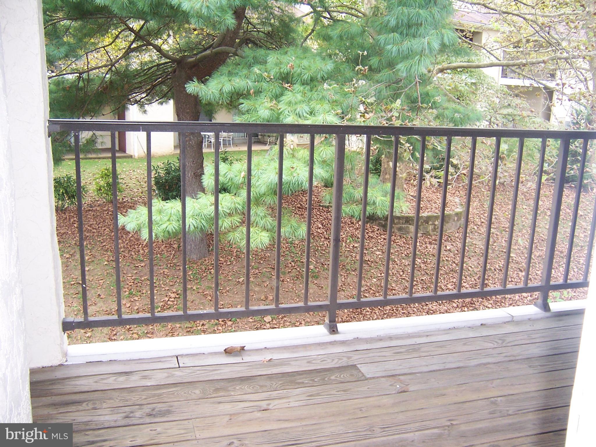 216 Valley Stream Lane Chesterbrook, PA 19087 - Photo 19 of 29 Deck