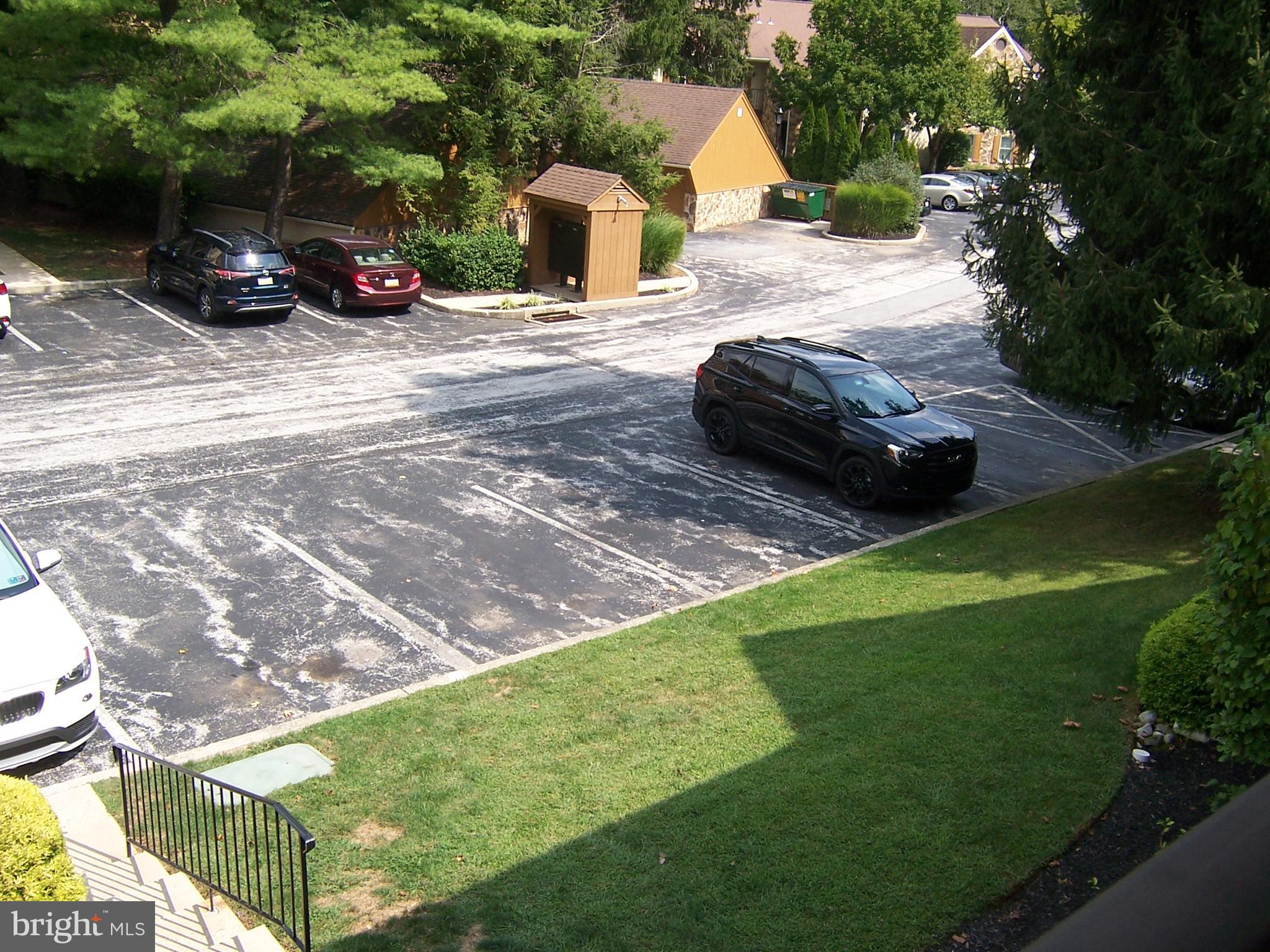 216 Valley Stream Lane Chesterbrook, PA 19087 - Photo 23 of 29 Exterior front Parking
