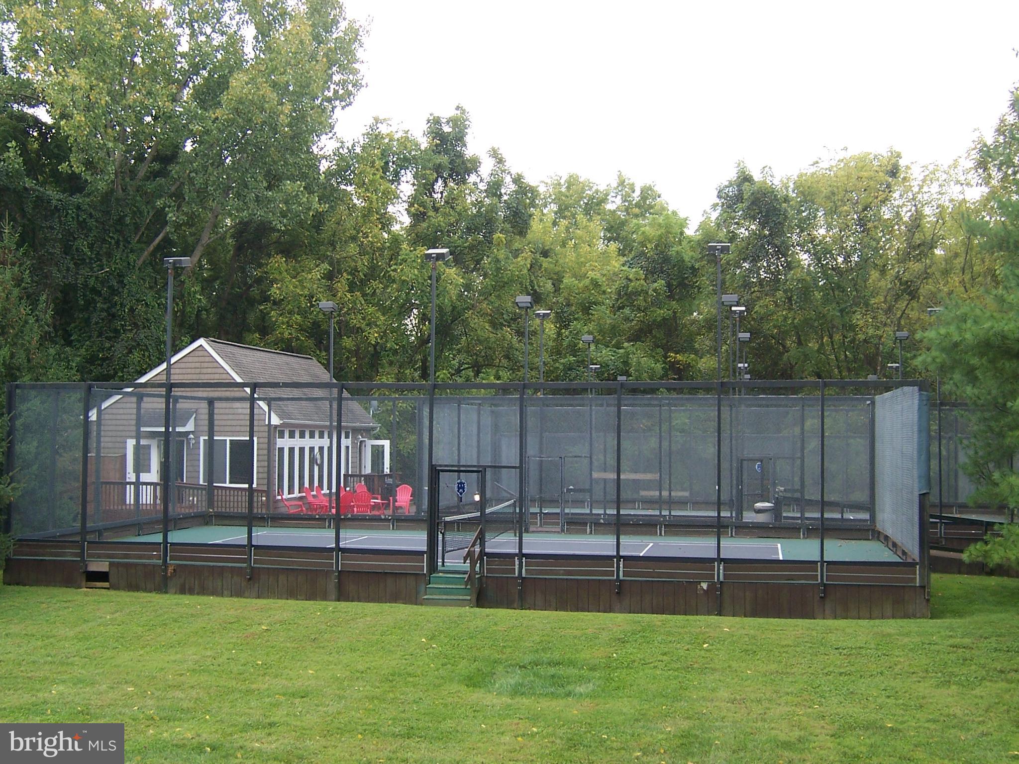 216 Valley Stream Lane Chesterbrook, PA 19087 - Photo 26 of 29 Picket Post Paddle Courts