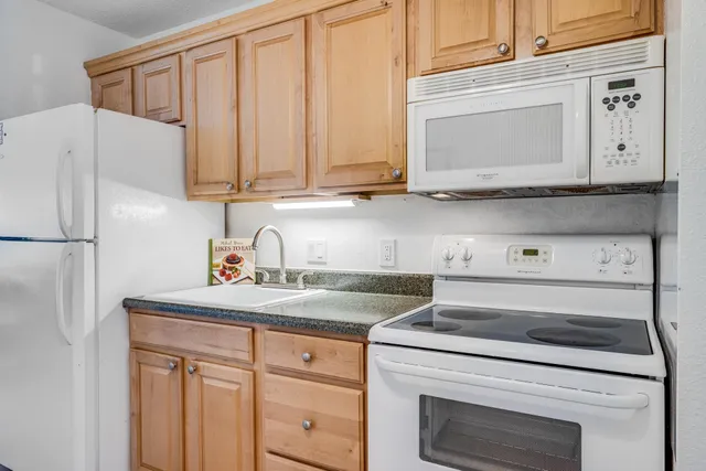 $375,000 | 715 South Kihei Road, Unit A207, Kihei, HI 96753