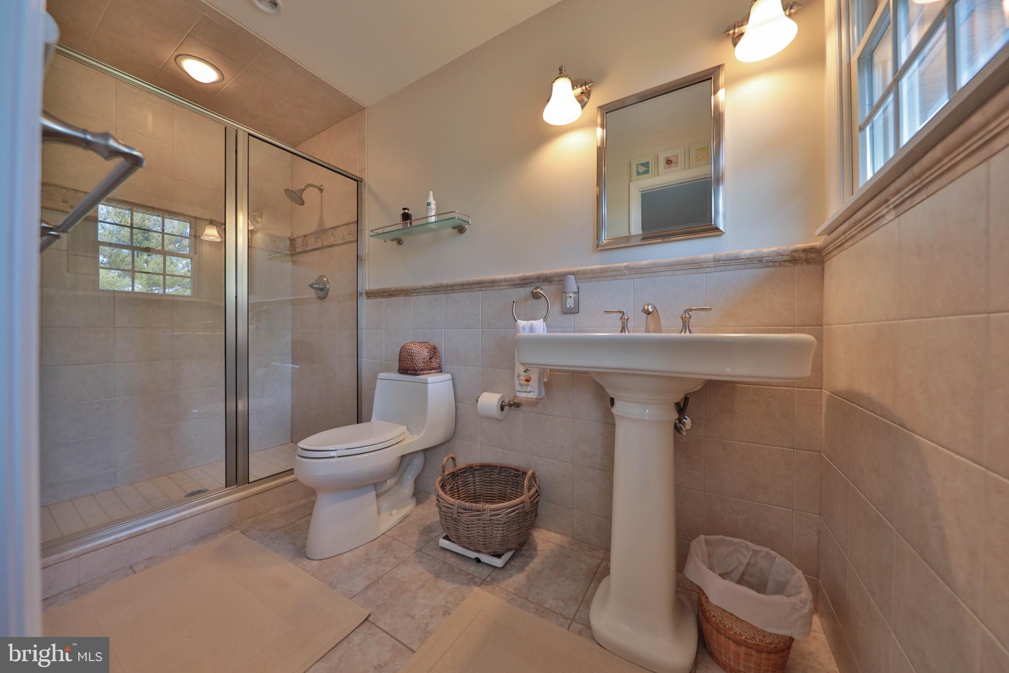 1875 Dartford Road Bethlehem, PA 18015 - Photo 24 of 49 Gallery Image 24