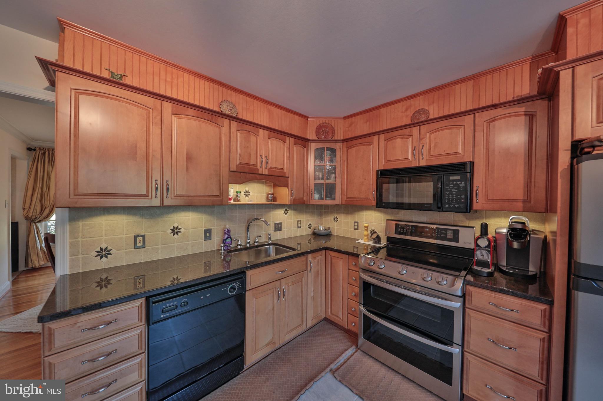 1875 Dartford Road Bethlehem, PA 18015 - Photo 28 of 49 Gallery Image 28