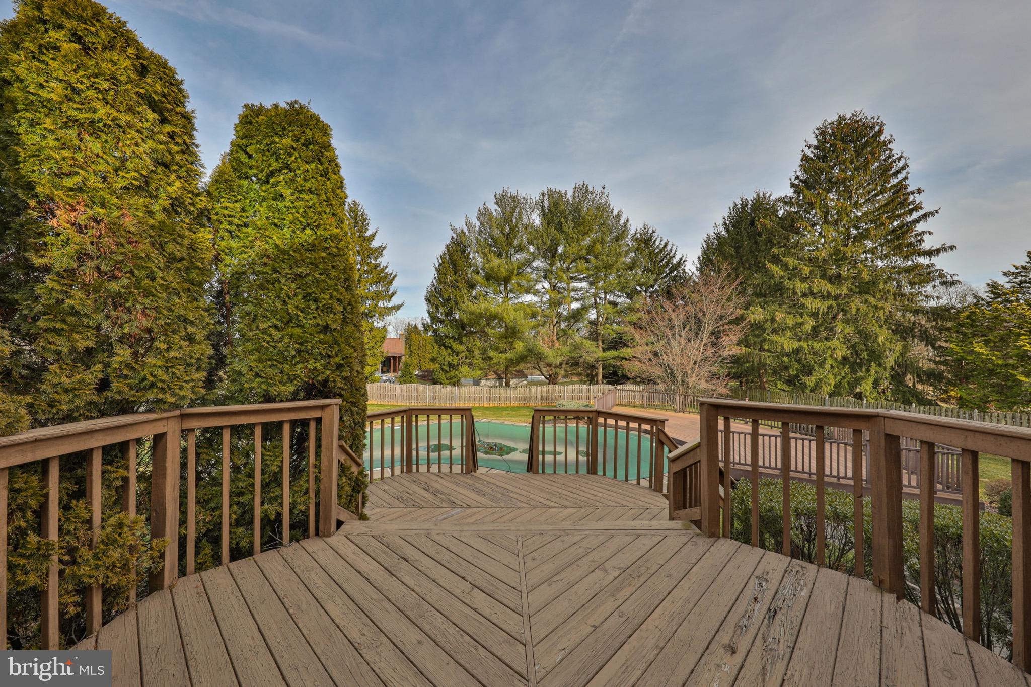 1875 Dartford Road Bethlehem, PA 18015 - Photo 43 of 49 Gallery Image 43