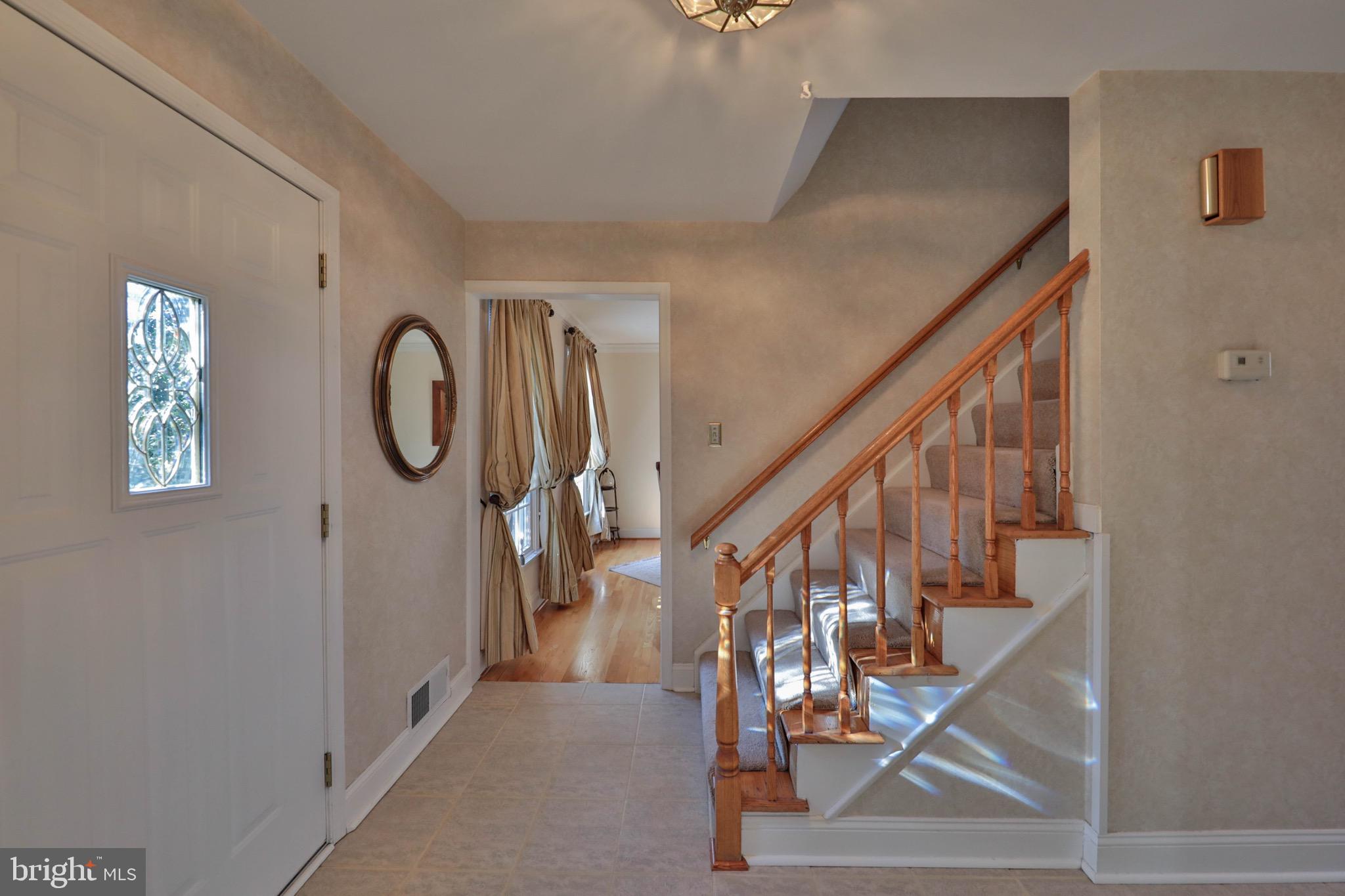 1875 Dartford Road Bethlehem, PA 18015 - Photo 8 of 49 Gallery Image 8