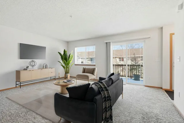 $265,000 | 14974 Chestnut Lane, Savage, MN 55378