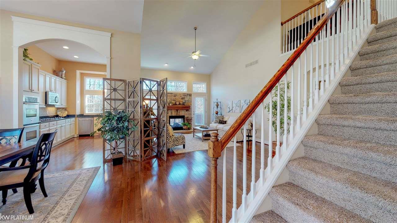 533 Andover Court Rochester, MI 48306 - Photo 32 of 44 Upper Open Stairwell
