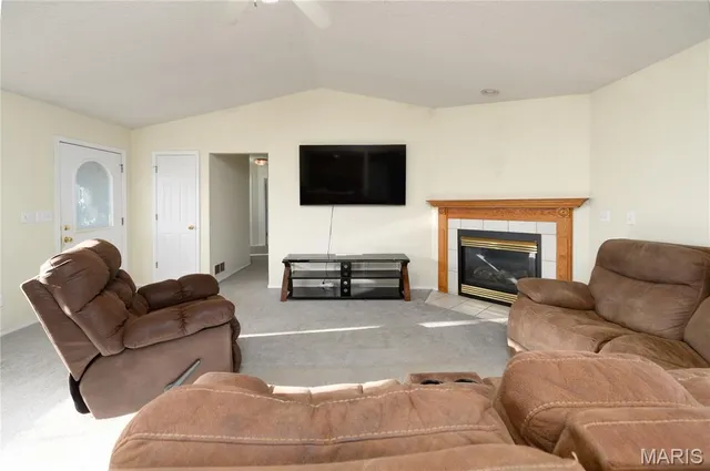 $225,000 | 16855 Lensman Road, St. Robert, MO 65584