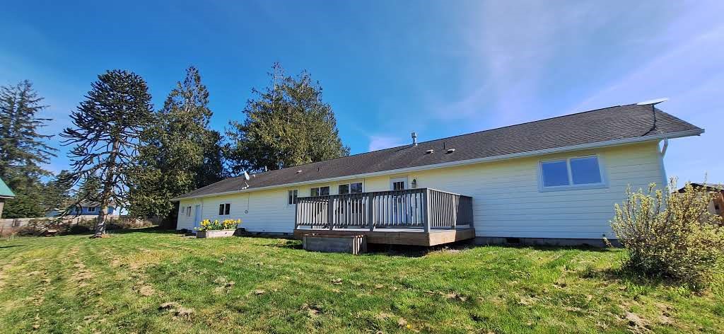10 Spruce South Bend, WA 98586 - Photo 11 of 29 a view of a house with a yard