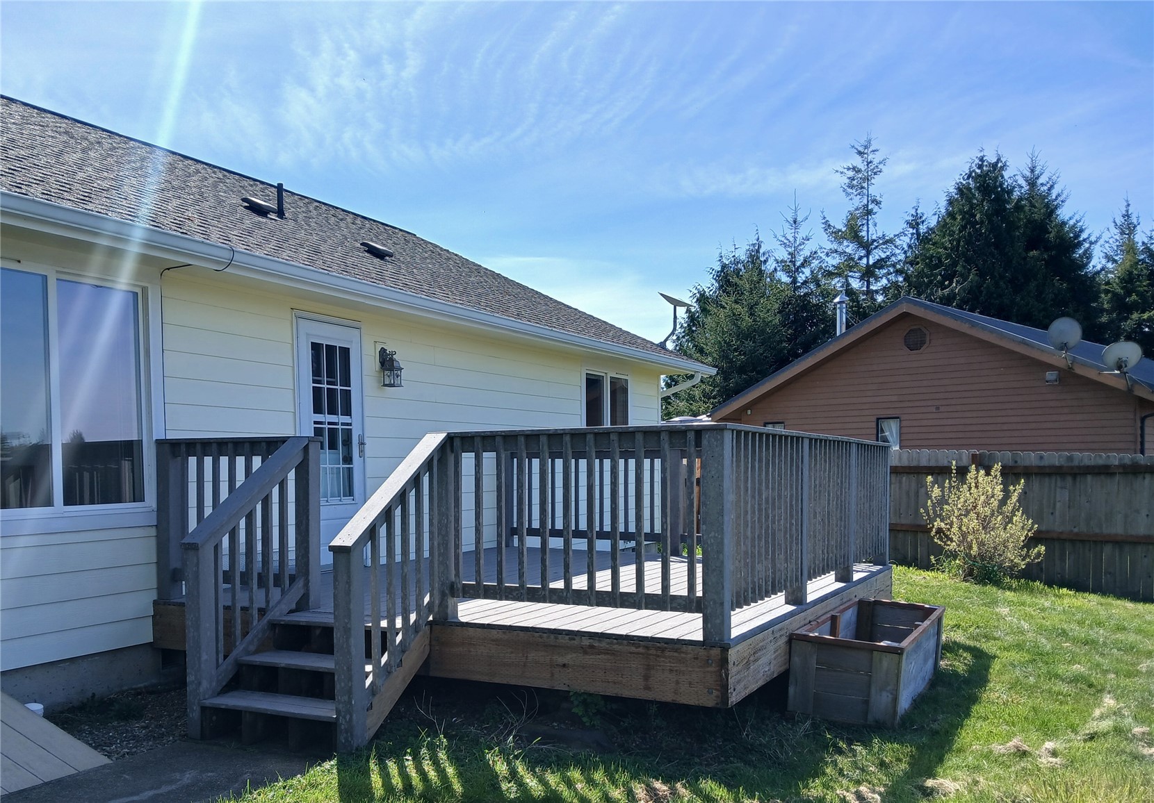 10 Spruce South Bend, WA 98586 - Photo 12 of 29 a view of a deck with a small yard