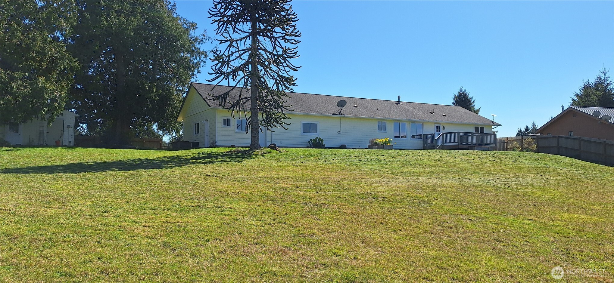 10 Spruce South Bend, WA 98586 - Photo 4 of 29 a view of a house with a yard
