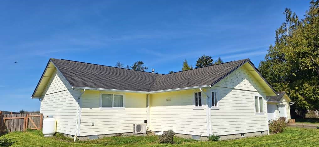 10 Spruce South Bend, WA 98586 - Photo 8 of 29 a view of a house with a yard