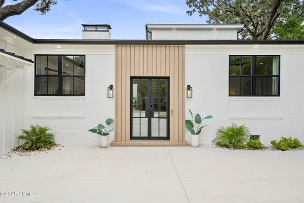 $3,699,000 | 2102 Bay Street, Beaufort, SC 29902