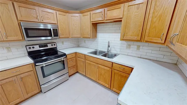 $327,500 | 2413 North Lockhart Street, Sherman, TX 75092