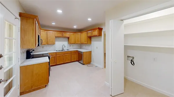 $327,500 | 2413 North Lockhart Street, Sherman, TX 75092