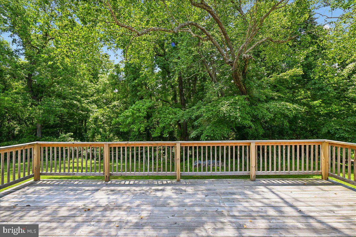 13245 Croom Road Upper Marlboro, MD 20772 - Photo 7 of 75 Rear deck