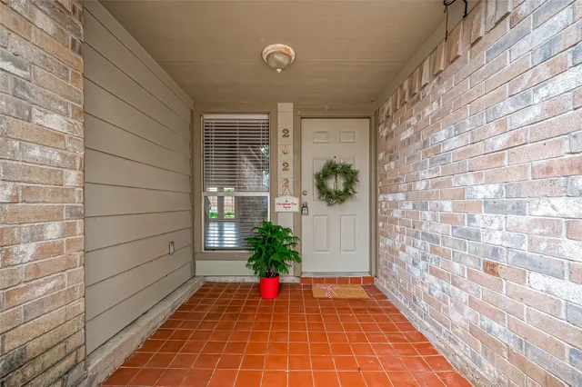 $2,200 | 2022 Highland Hills Drive, Sugar Land, TX 77478