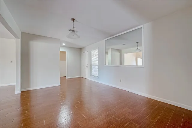 $2,200 | 2022 Highland Hills Drive, Sugar Land, TX 77478