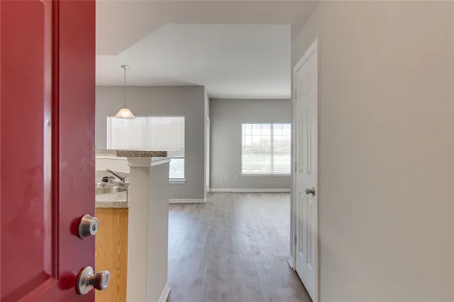 $1,425 | 2320 Gracy Farms Lane, Unit 1131, Austin, TX 78758