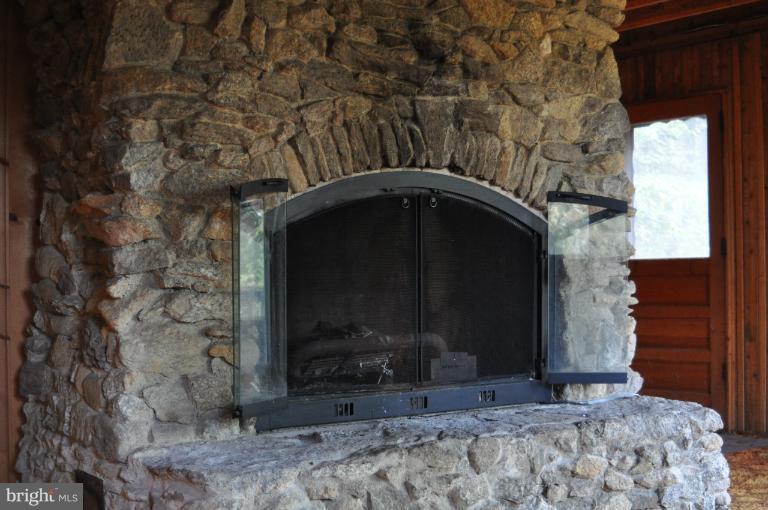 387 Battle Run Road Washington, VA 22747 - Photo 11 of 16 Closeup of Fireplace