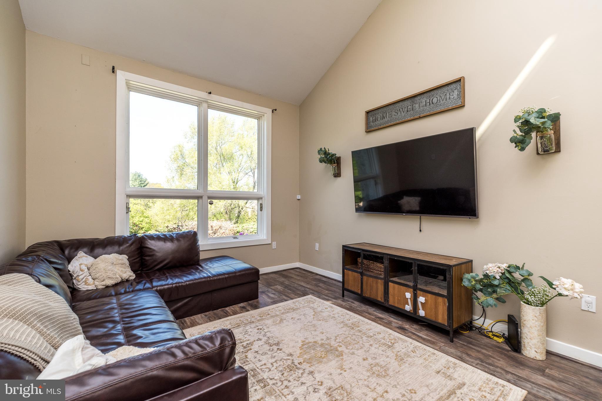 440 Sturgis Road Harleysville, PA 19438 - Photo 17 of 51 Family room