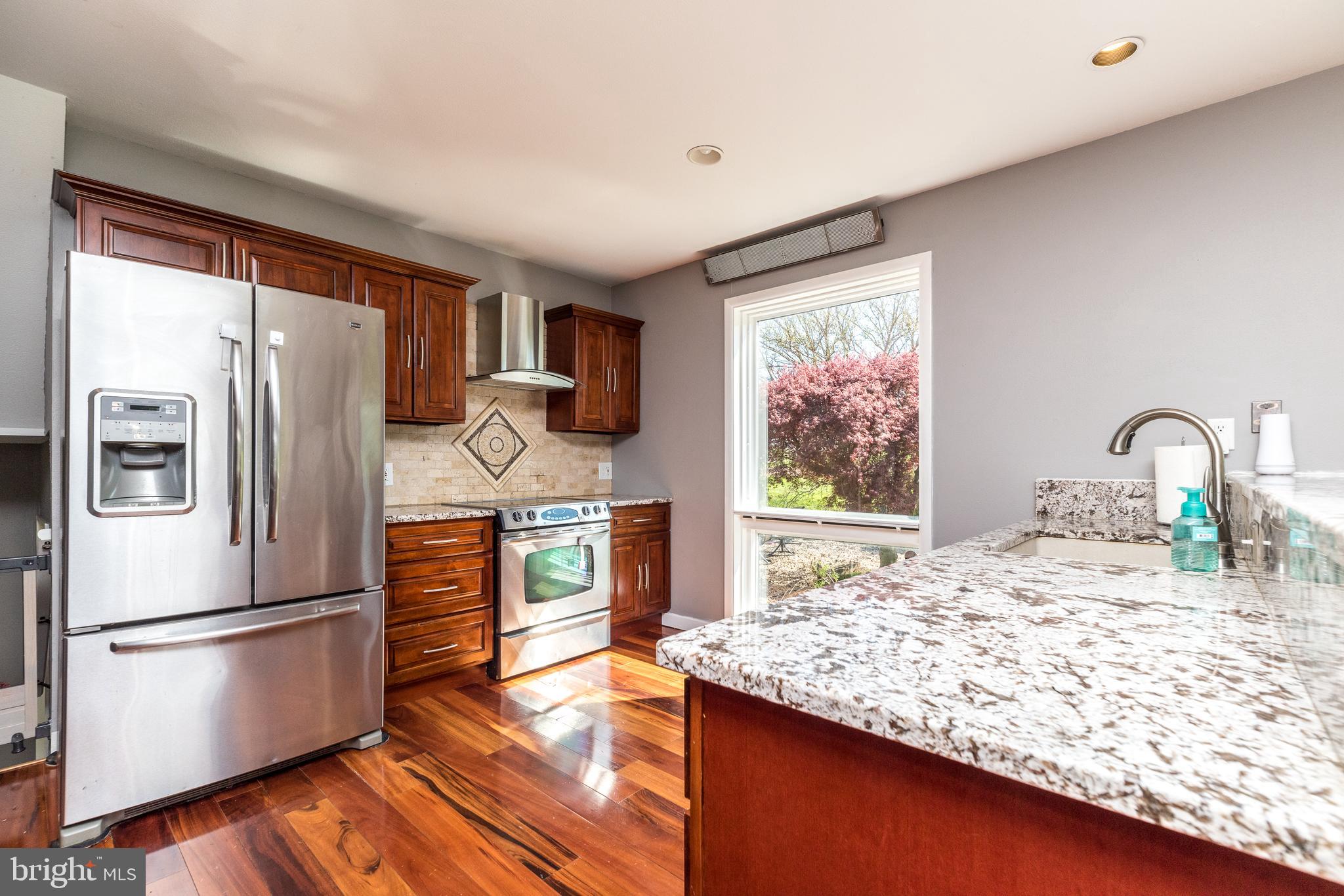 440 Sturgis Road Harleysville, PA 19438 - Photo 28 of 51 Updated kitchen with granite counters