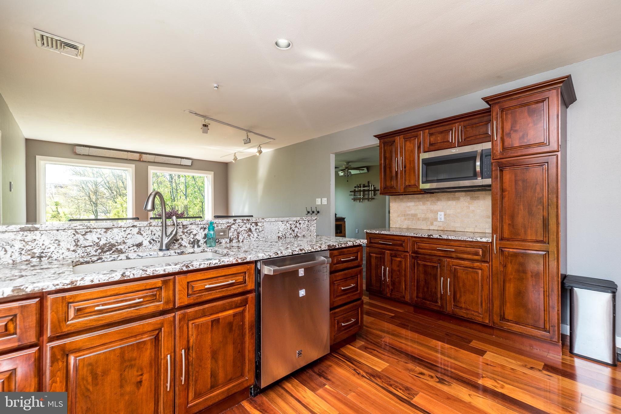 440 Sturgis Road Harleysville, PA 19438 - Photo 31 of 51 Kitchen