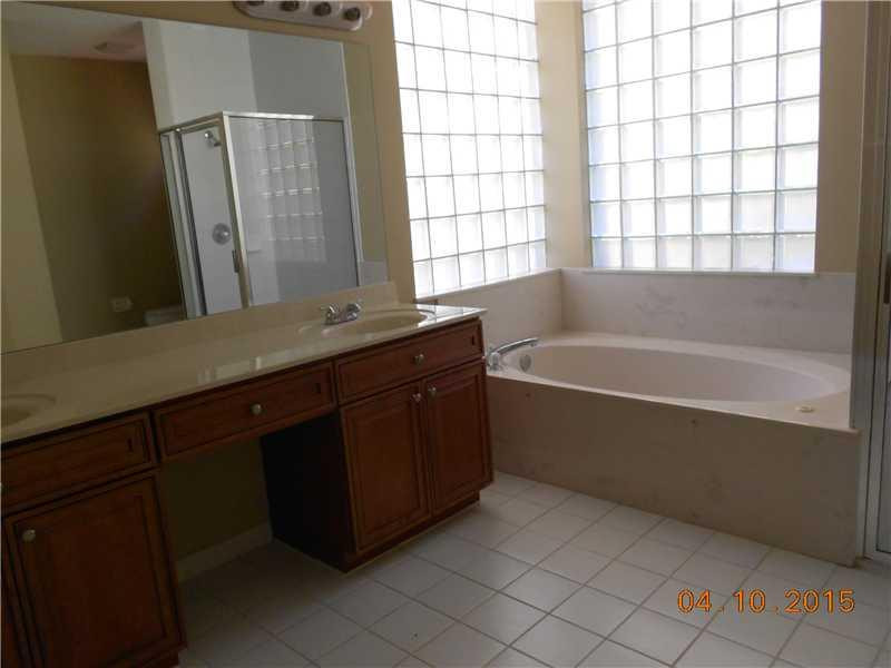 22281 Tupelo Place Boca Raton, FL 33428 - Photo 6 of 7 Master Bath/Spa