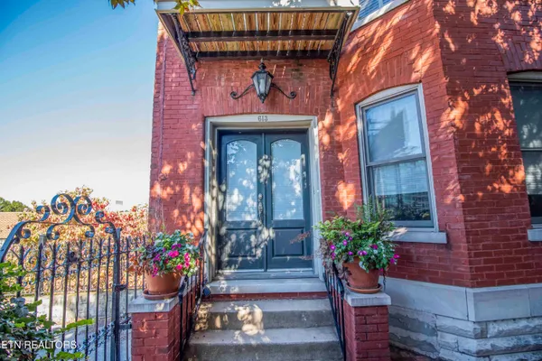 $3,200 | 613 Union Avenue Southwest, Knoxville, TN 37902