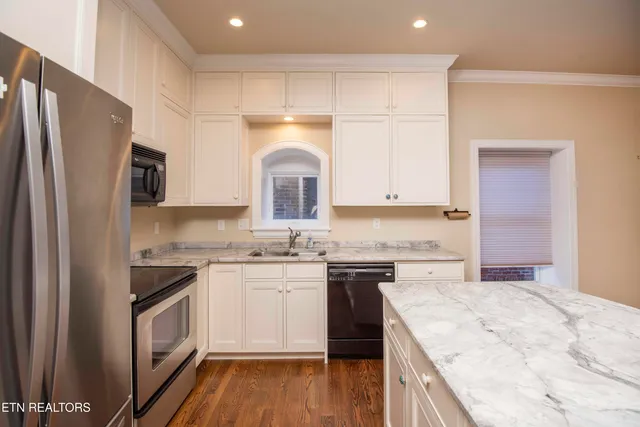 $3,200 | 613 Union Avenue Southwest, Knoxville, TN 37902