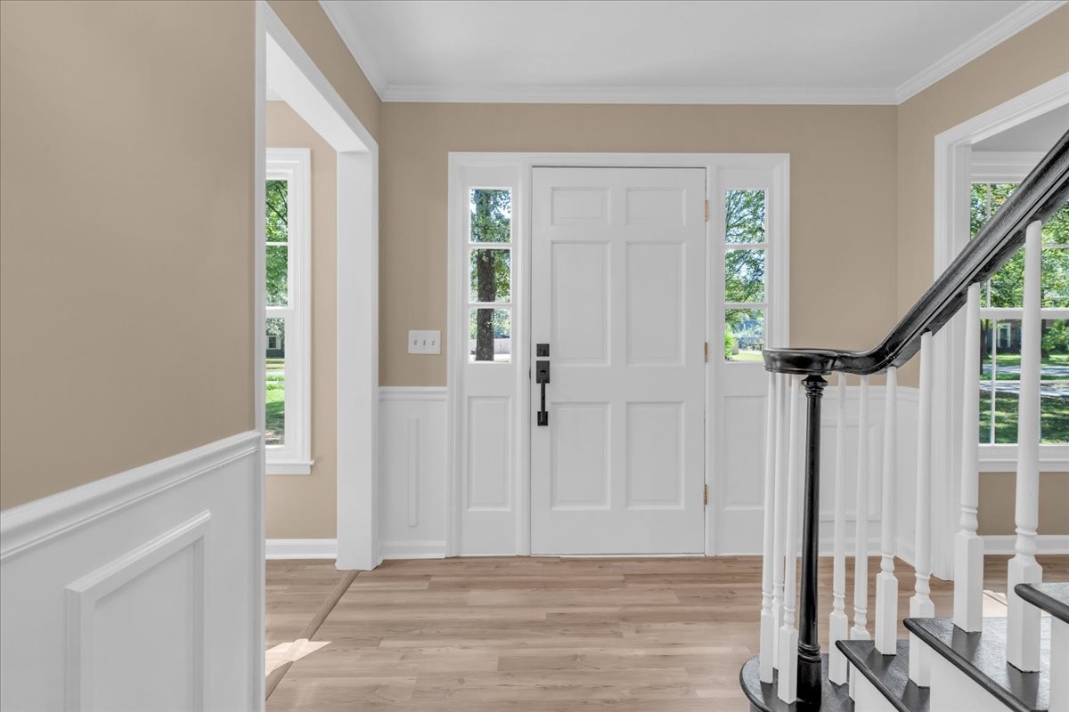 302 Marbeth Lane Tullahoma, TN 37388 - Photo 20 of 50 a view of an entryway with wooden floor and door
