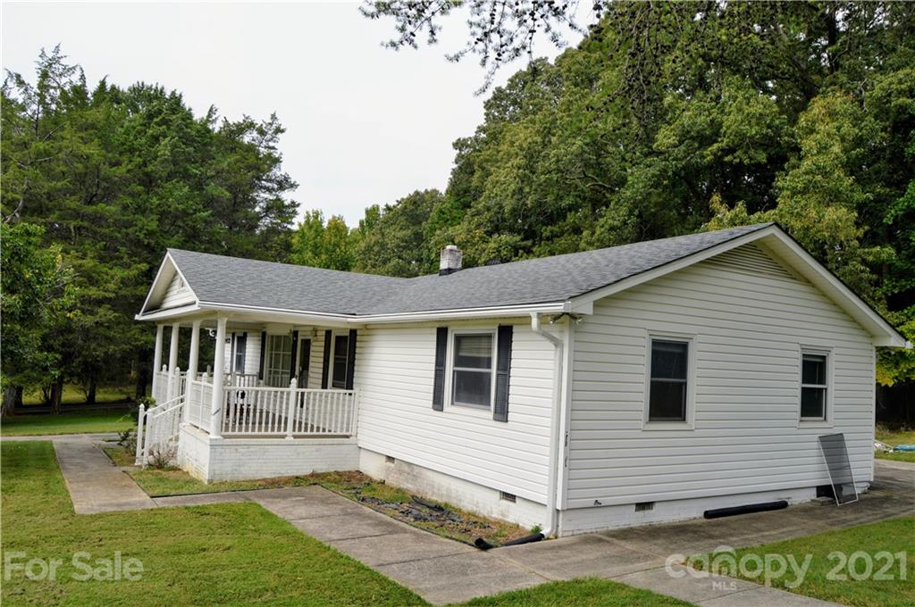 2433 Keziah Road, Unit 7 Matthews, NC 28105 - Photo 5 of 6 Gallery Image 5