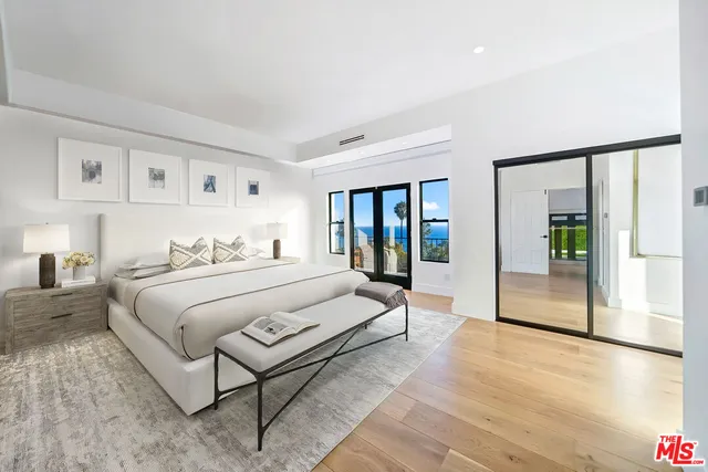 $11,995,000 | 32597 Pacific Coast Highway, Malibu, CA 90265