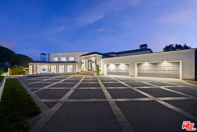 $11,995,000 | 32597 Pacific Coast Highway, Malibu, CA 90265