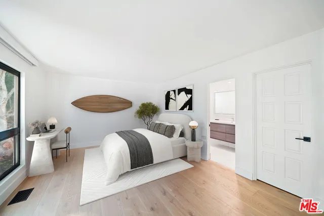 $11,995,000 | 32597 Pacific Coast Highway, Malibu, CA 90265