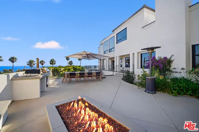 $11,995,000 | 32597 Pacific Coast Highway, Malibu, CA 90265