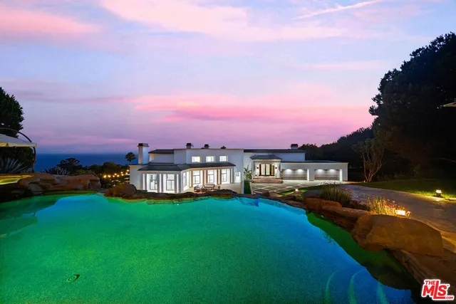 $11,995,000 | 32597 Pacific Coast Highway, Malibu, CA 90265