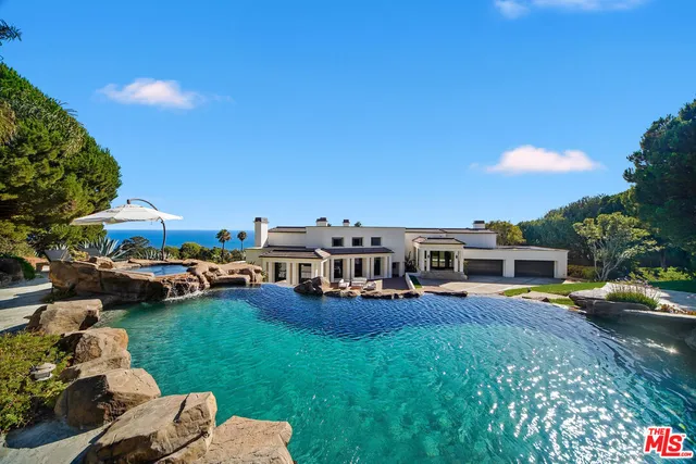 $11,995,000 | 32597 Pacific Coast Highway, Malibu, CA 90265
