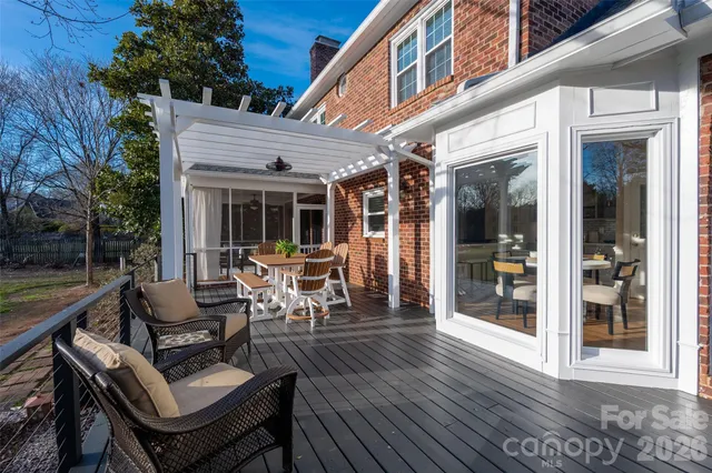 a view of outdoor space yard deck and patio
