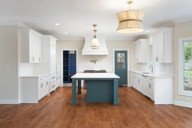 $1,697,000 | 31 Golden Larch Court, Naperville, IL 60540