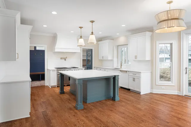 $1,697,000 | 31 Golden Larch Court, Naperville, IL 60540